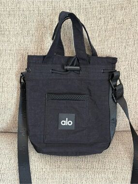 ALO Yoga Black Men's Messenger Tote with Adjustable Crossbody Strap